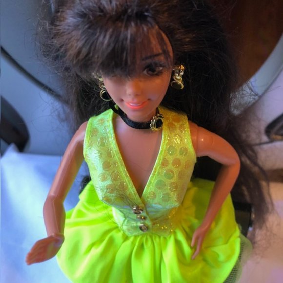 Barbie 1966- Cut and Style Brunette Doll, Vintage. - Picture 7 of 10